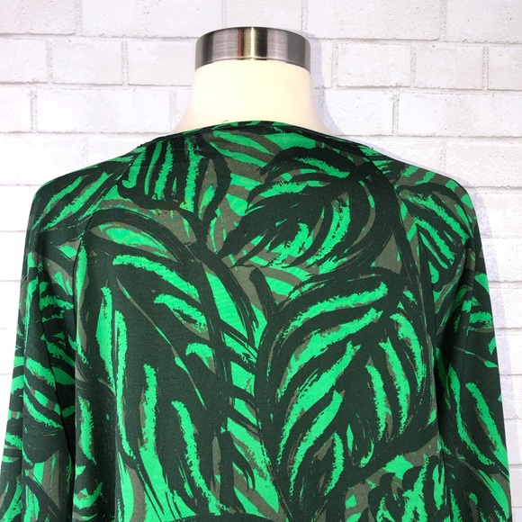 Twelve by Twelve Palm Print Tunic Top K2547 - Picture 7 of 8